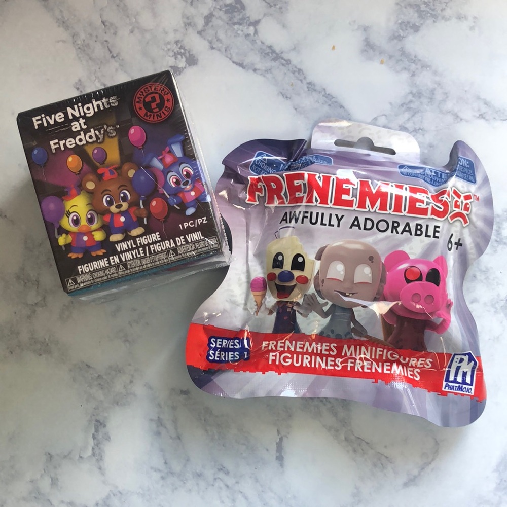 NIB 2pk Mystery Five Nights at Freddy’s & Frenemies